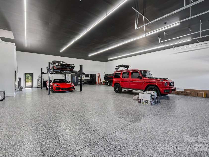 108 Winners Circle, Mooresville, NC 28117.  MLS# CAR4334111, YatesRealty ID 7627. 