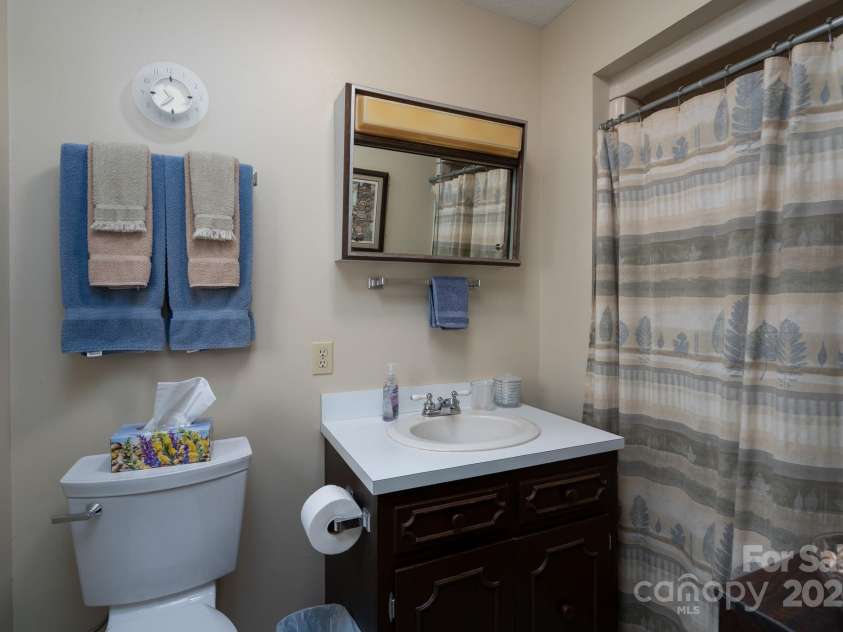 257 Rocky River Road, Mooresville, NC 28115.  MLS# CAR4322250, YatesRealty ID 7628. 
