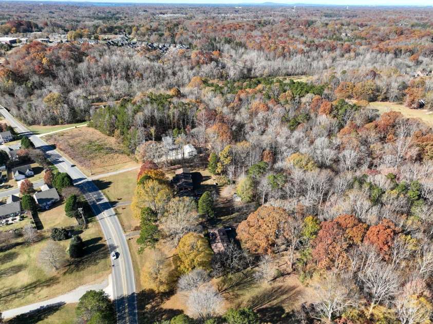 257 Rocky River Road, Mooresville, NC 28115.  MLS# CAR4322250, YatesRealty ID 7628. 