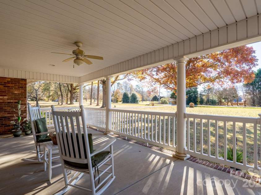 257 Rocky River Road, Mooresville, NC 28115.  MLS# CAR4322250, YatesRealty ID 7628. 