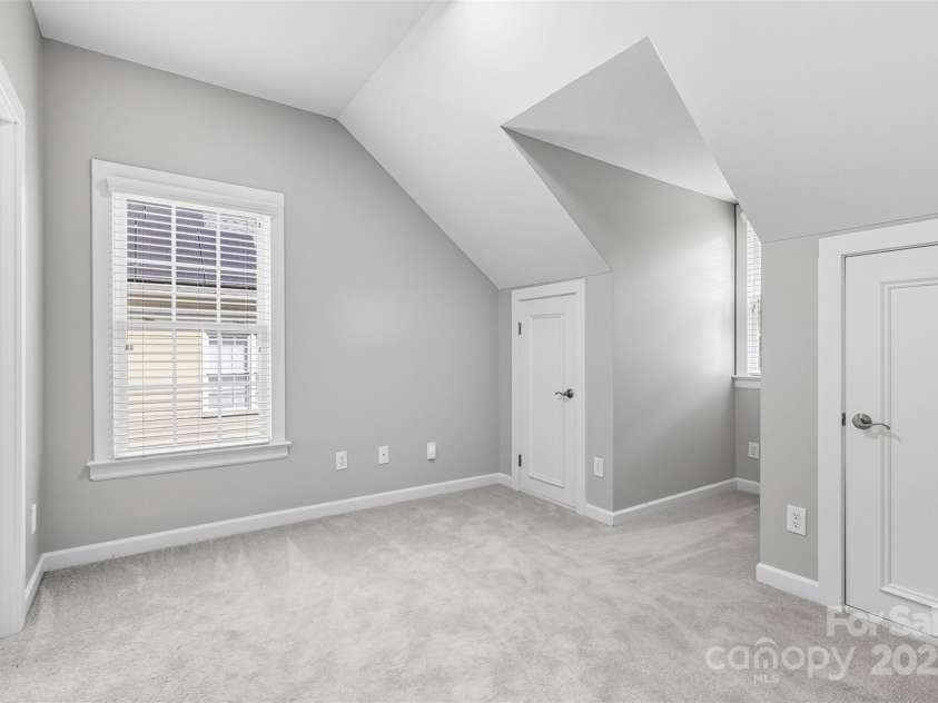 11139 Tradition View Drive, Charlotte, NC 28269.  MLS# CAR4306153, YatesRealty ID 7629. Bonus Room