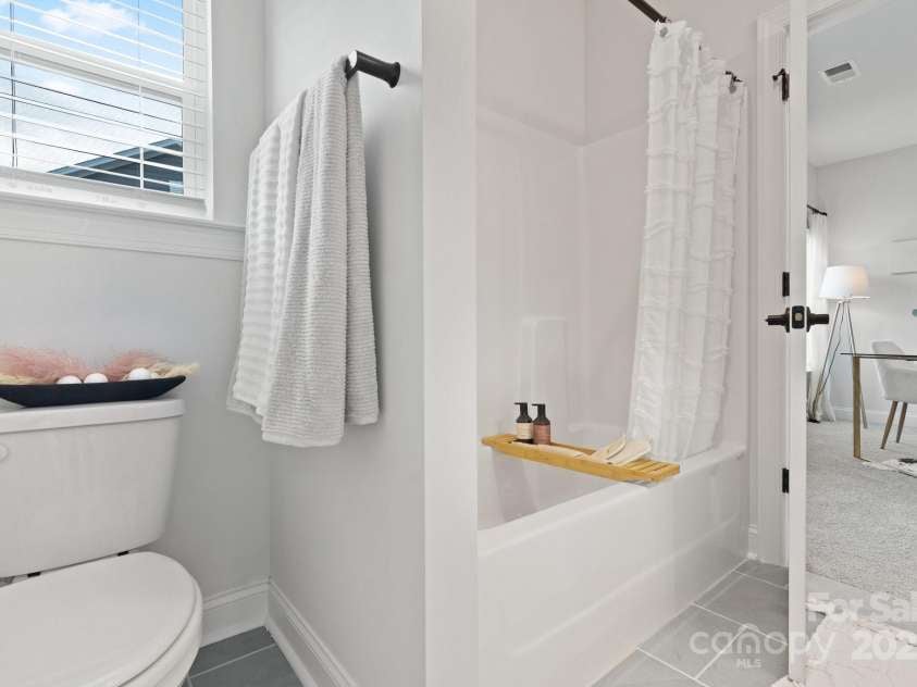 137 Cherry Springs Lane, Asheville, NC 28804.  MLS# CAR4322702, YatesRealty ID 763. Representative Image