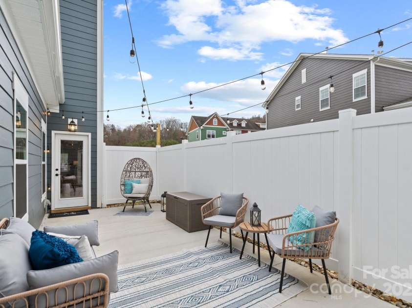 137 Cherry Springs Lane, Asheville, NC 28804.  MLS# CAR4322702, YatesRealty ID 763. Representative Image