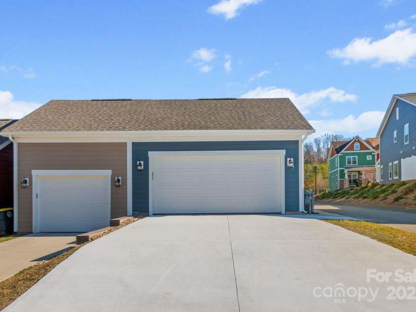 137 Cherry Springs Lane, Asheville, NC 28804.  MLS# CAR4322702, YatesRealty ID 763. Representative Image