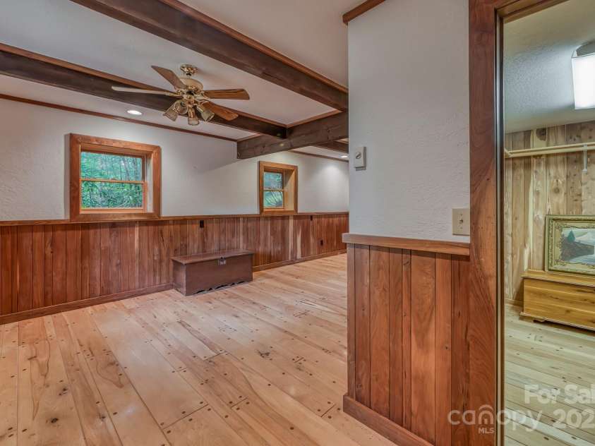 184 Dover Lane, Spruce Pine, NC 28777.  MLS# CAR4164816, YatesRealty ID 763. 