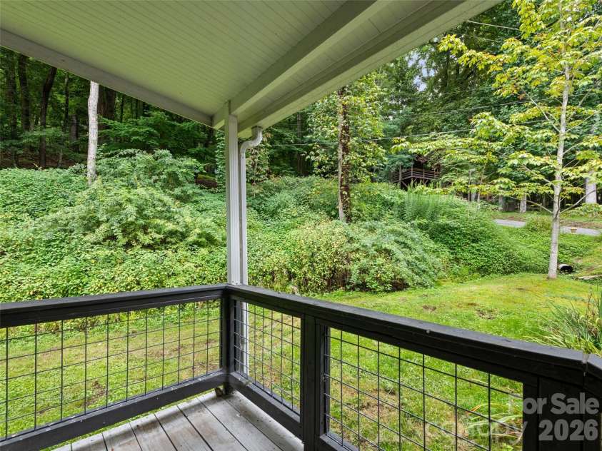 17 Forest Drive, Maggie Valley, NC 28751.  MLS# CAR4363347, YatesRealty ID 7630. 