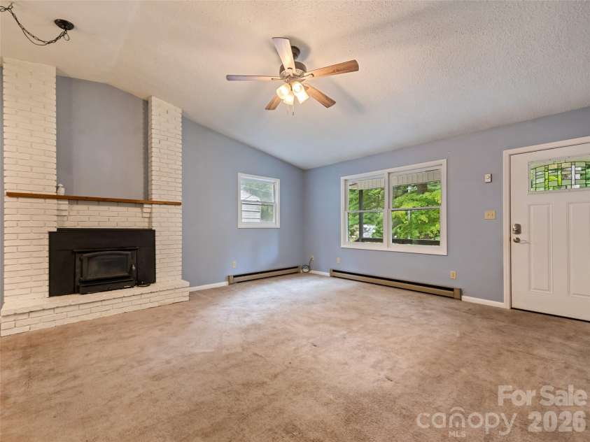 17 Forest Drive, Maggie Valley, NC 28751.  MLS# CAR4363347, YatesRealty ID 7630. 