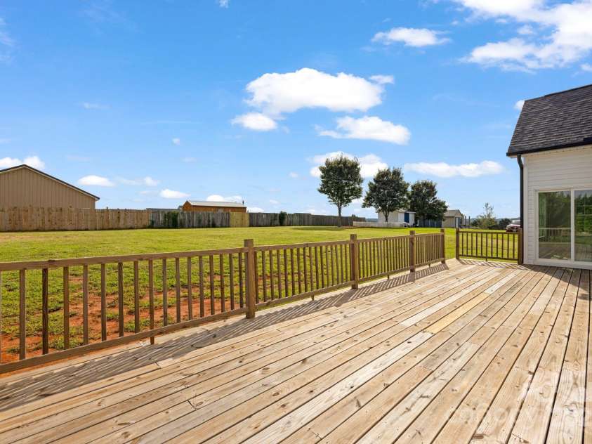 2705 Eagle Drive, Lincolnton, NC 28092.  MLS# CAR4294157, YatesRealty ID 7632. .52 acres