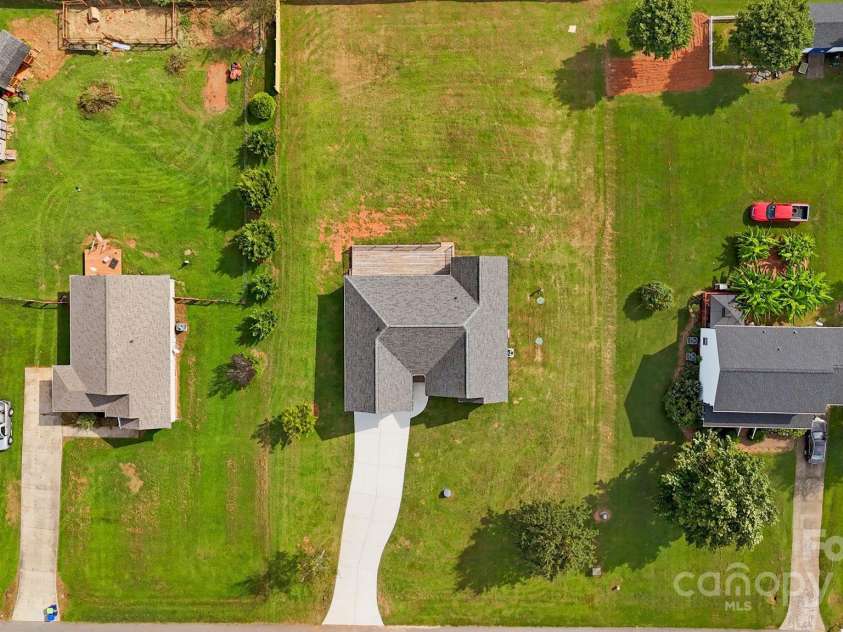 2705 Eagle Drive, Lincolnton, NC 28092.  MLS# CAR4294157, YatesRealty ID 7632. 