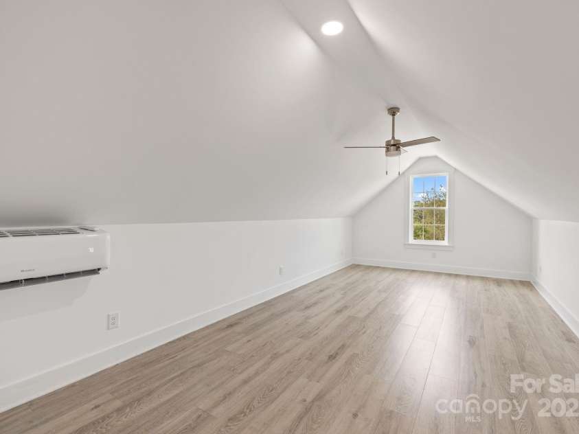 2705 Eagle Drive, Lincolnton, NC 28092.  MLS# CAR4294157, YatesRealty ID 7632. Expansive bonus room