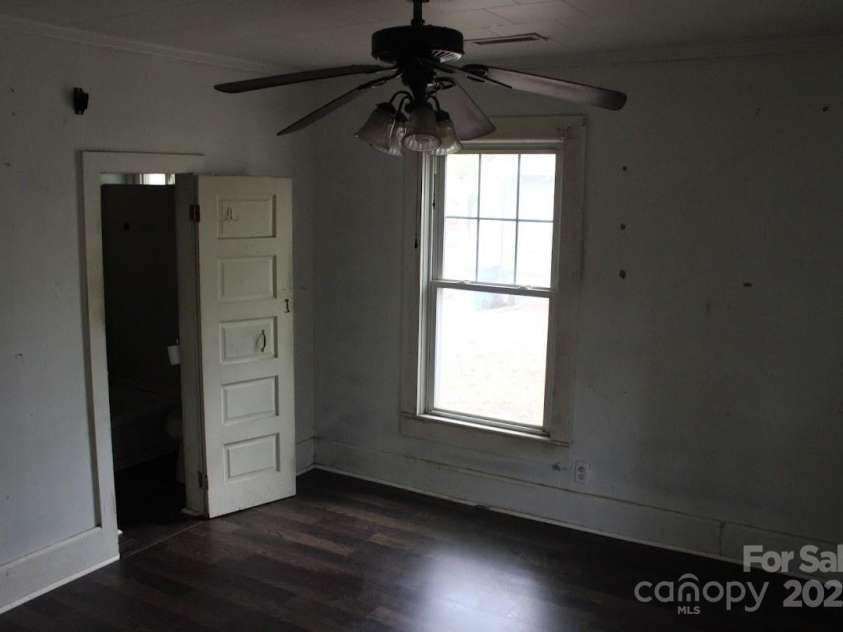 194 Hollins Street, Spindale, NC 28160.  MLS# CAR4244991, YatesRealty ID 7633. 