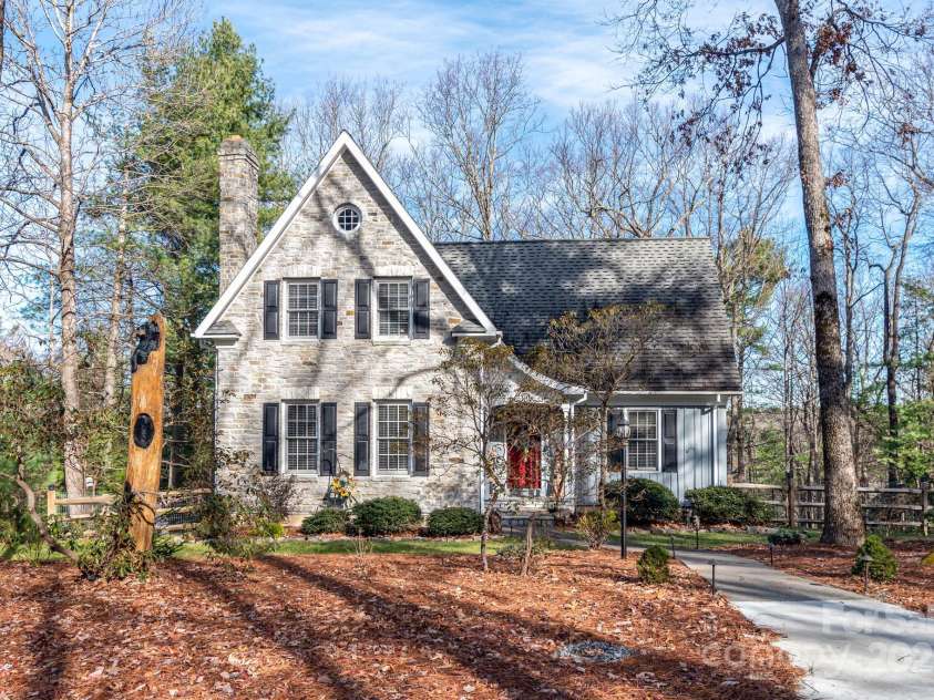 21 Maple Leaf Lane, Glade Valley, NC 28627.  MLS# CAR4328685, YatesRealty ID 7634. 