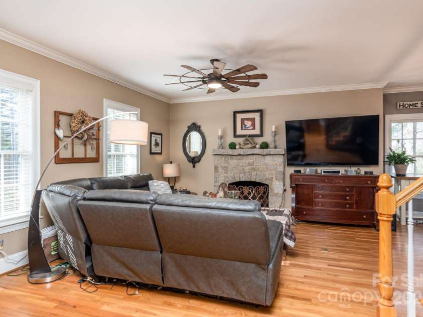 21 Maple Leaf Lane, Glade Valley, NC 28627.  MLS# CAR4328685, YatesRealty ID 7634. 