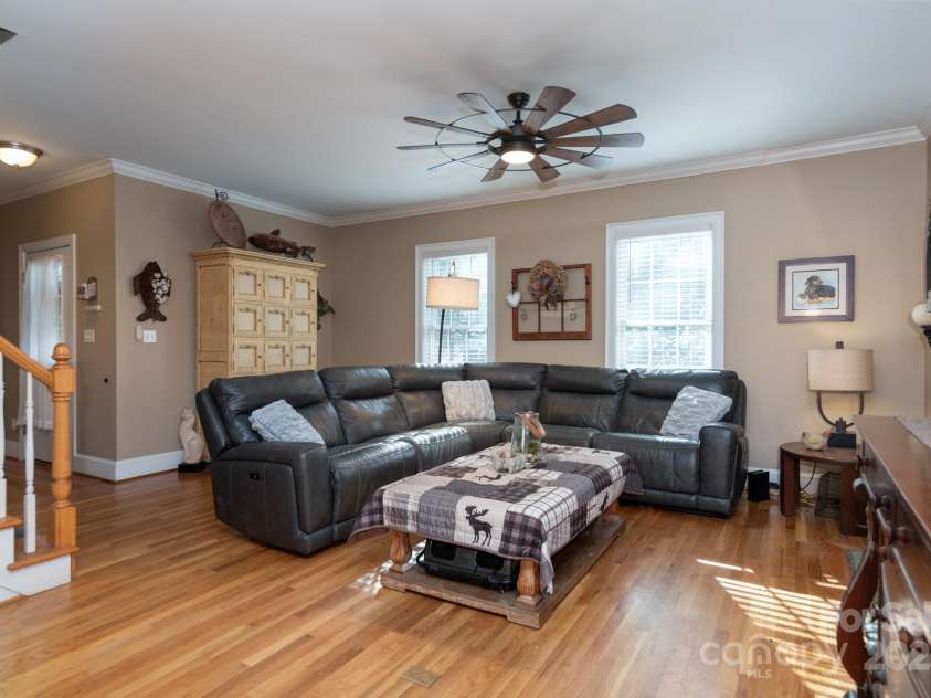 21 Maple Leaf Lane, Glade Valley, NC 28627.  MLS# CAR4328685, YatesRealty ID 7634. 