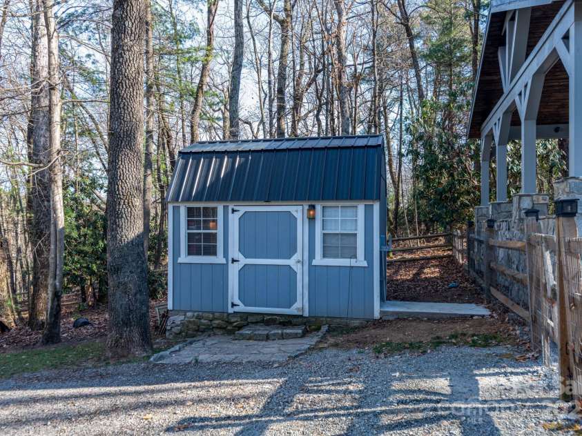 21 Maple Leaf Lane, Glade Valley, NC 28627.  MLS# CAR4328685, YatesRealty ID 7634. 