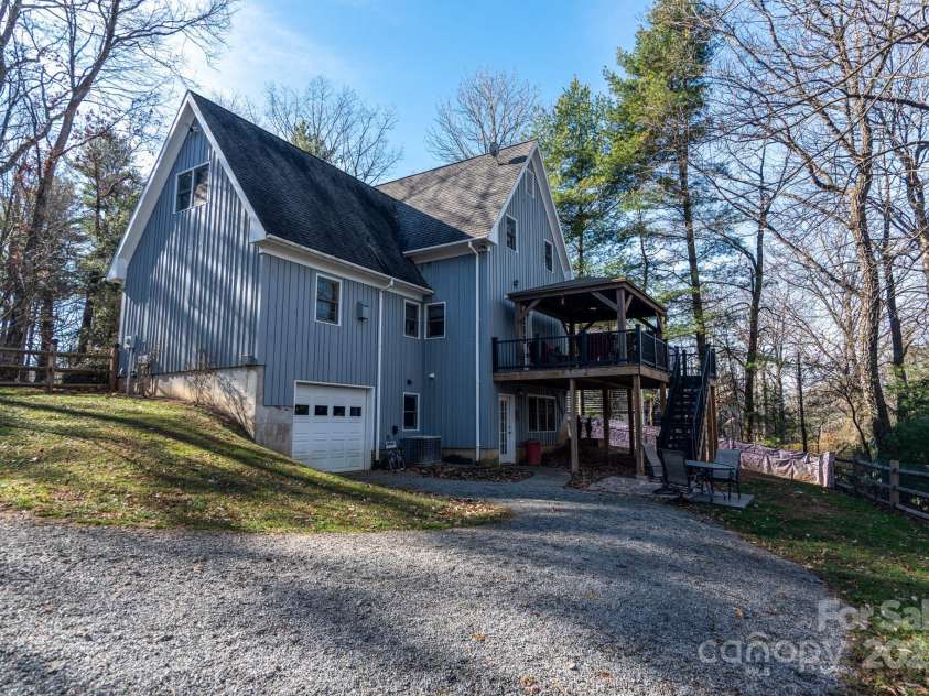 21 Maple Leaf Lane, Glade Valley, NC 28627.  MLS# CAR4328685, YatesRealty ID 7634. 