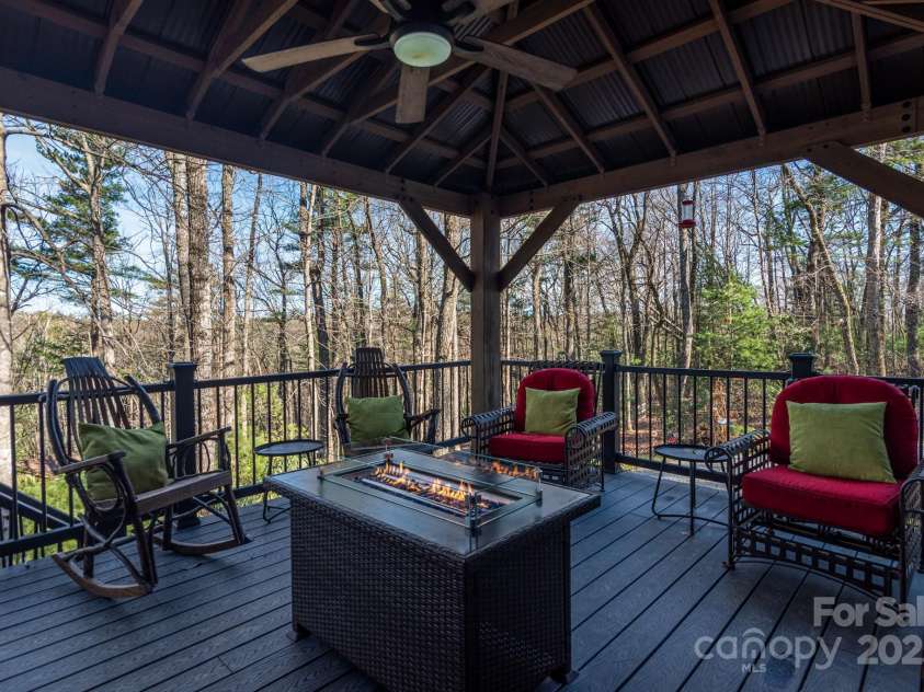 21 Maple Leaf Lane, Glade Valley, NC 28627.  MLS# CAR4328685, YatesRealty ID 7634. 