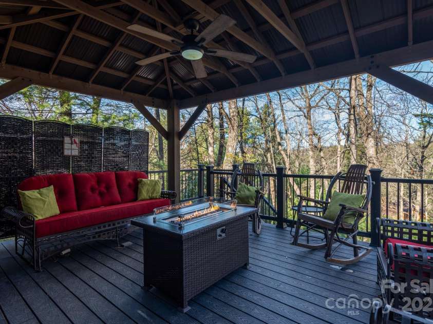 21 Maple Leaf Lane, Glade Valley, NC 28627.  MLS# CAR4328685, YatesRealty ID 7634. 