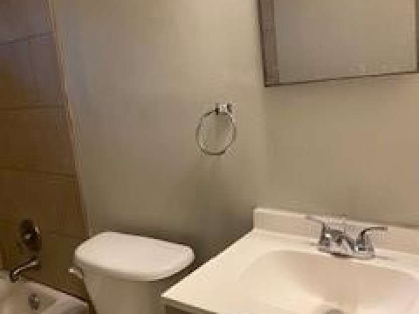 4164 Welling Avenue, Charlotte, NC 28208.  MLS# CAR4359716, YatesRealty ID 7635. 