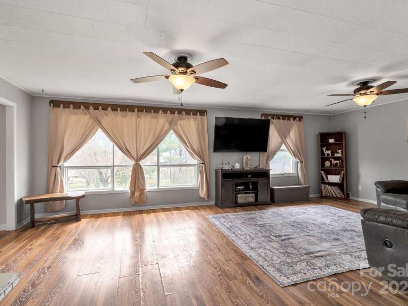 479 Possum Ridge Road, Canton, NC 28716.  MLS# CAR4238780, YatesRealty ID 7635. 