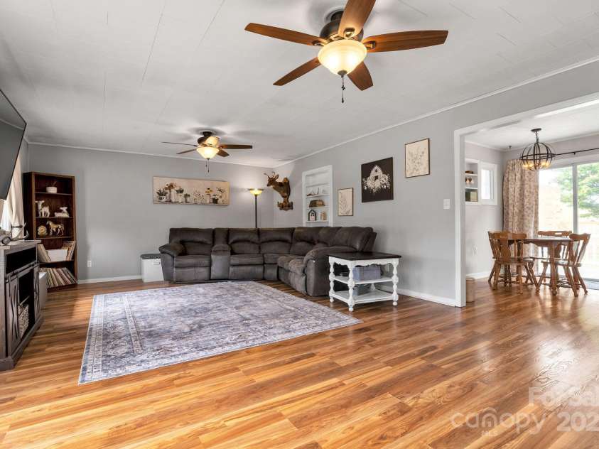 479 Possum Ridge Road, Canton, NC 28716.  MLS# CAR4238780, YatesRealty ID 7635. 