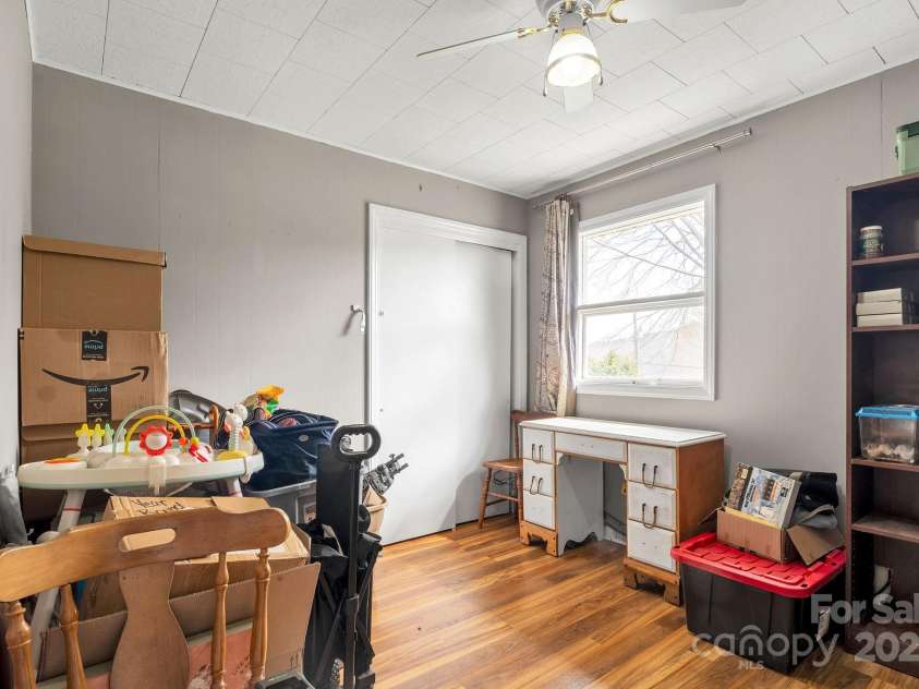 479 Possum Ridge Road, Canton, NC 28716.  MLS# CAR4238780, YatesRealty ID 7635. 