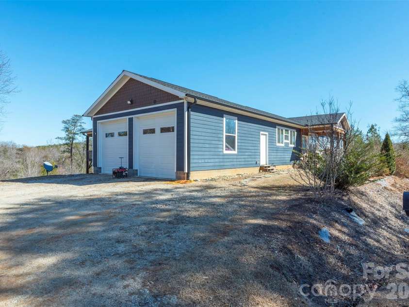 622 Rutherford Drive, Nebo, NC 28761.  MLS# CAR4346929, YatesRealty ID 7638. 