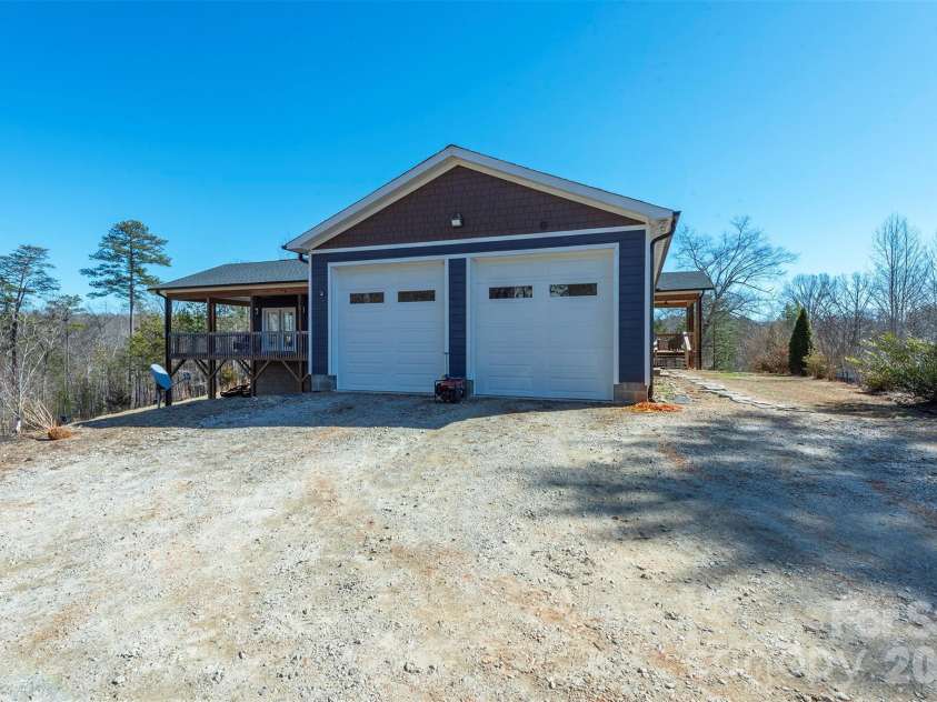 622 Rutherford Drive, Nebo, NC 28761.  MLS# CAR4346929, YatesRealty ID 7638. 