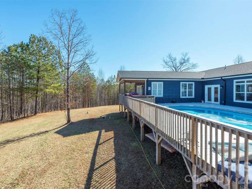622 Rutherford Drive, Nebo, NC 28761.  MLS# CAR4346929, YatesRealty ID 7638. 