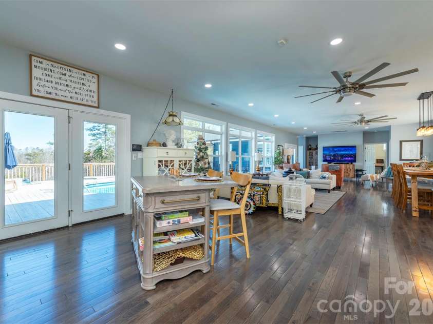 622 Rutherford Drive, Nebo, NC 28761.  MLS# CAR4346929, YatesRealty ID 7638. 