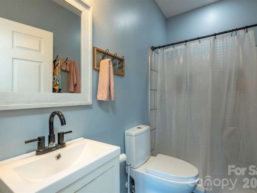 622 Rutherford Drive, Nebo, NC 28761.  MLS# CAR4346929, YatesRealty ID 7638. 