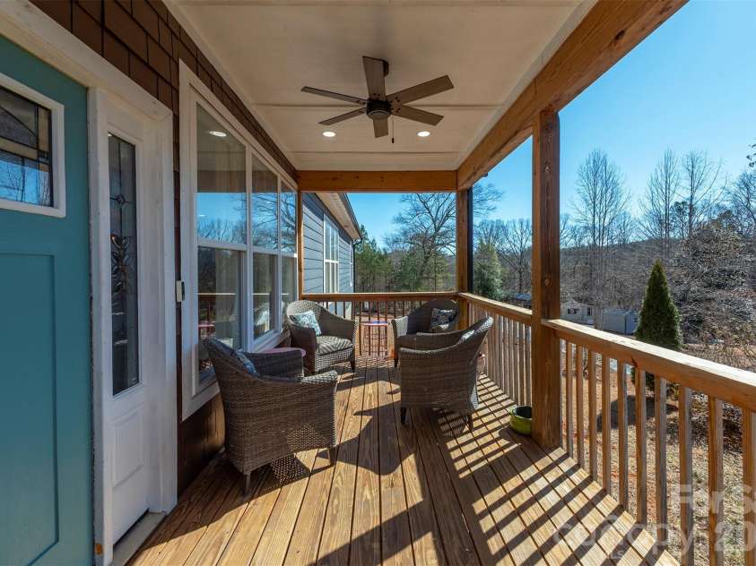 622 Rutherford Drive, Nebo, NC 28761.  MLS# CAR4346929, YatesRealty ID 7638. 