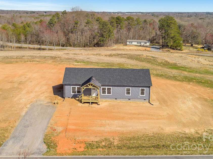 629 Mt. Wesley Church Road, Hiddenite, NC 28636.  MLS# CAR4241898, YatesRealty ID 7639. 