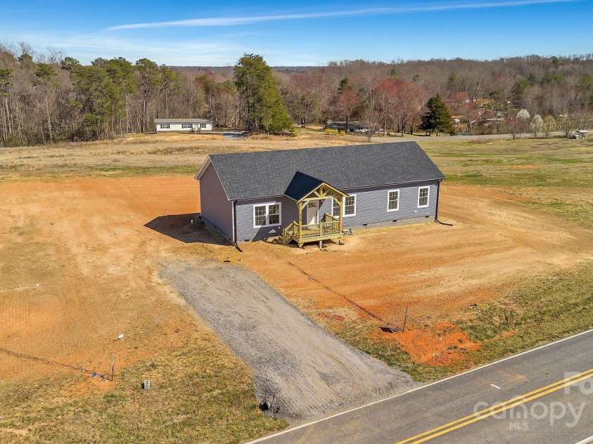 629 Mt. Wesley Church Road, Hiddenite, NC 28636.  MLS# CAR4241898, YatesRealty ID 7639. 