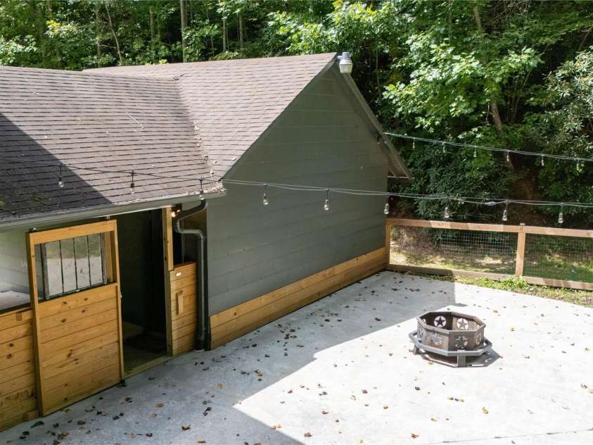 2038 Toms Creek Road, Marion, NC 28752.  MLS# CAR4294037, YatesRealty ID 764. 