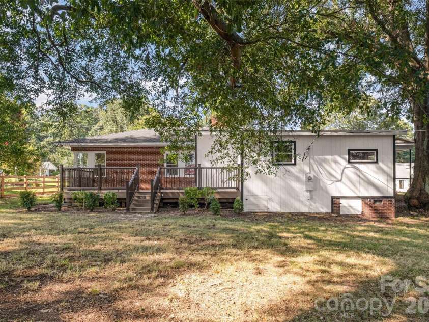 901 Elm Street, Shelby, NC 28150.  MLS# CAR4298786, YatesRealty ID 7640. Backyard