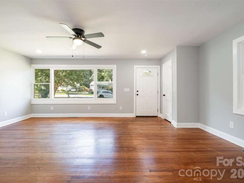 901 Elm Street, Shelby, NC 28150.  MLS# CAR4298786, YatesRealty ID 7640. Livingroom from kitchen view