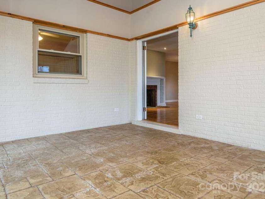 124 Sky Village Lane, Laurel Park, NC 28739.  MLS# CAR4207657, YatesRealty ID 7641. 