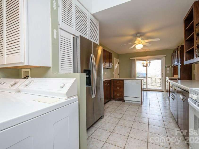 124 Sky Village Lane, Laurel Park, NC 28739.  MLS# CAR4207657, YatesRealty ID 7641. 