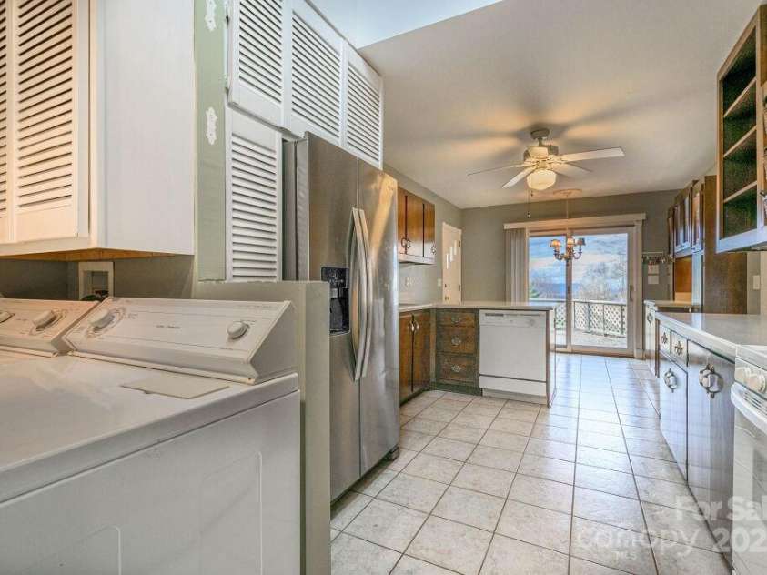 124 Sky Village Lane, Laurel Park, NC 28739.  MLS# CAR4207657, YatesRealty ID 7641. 