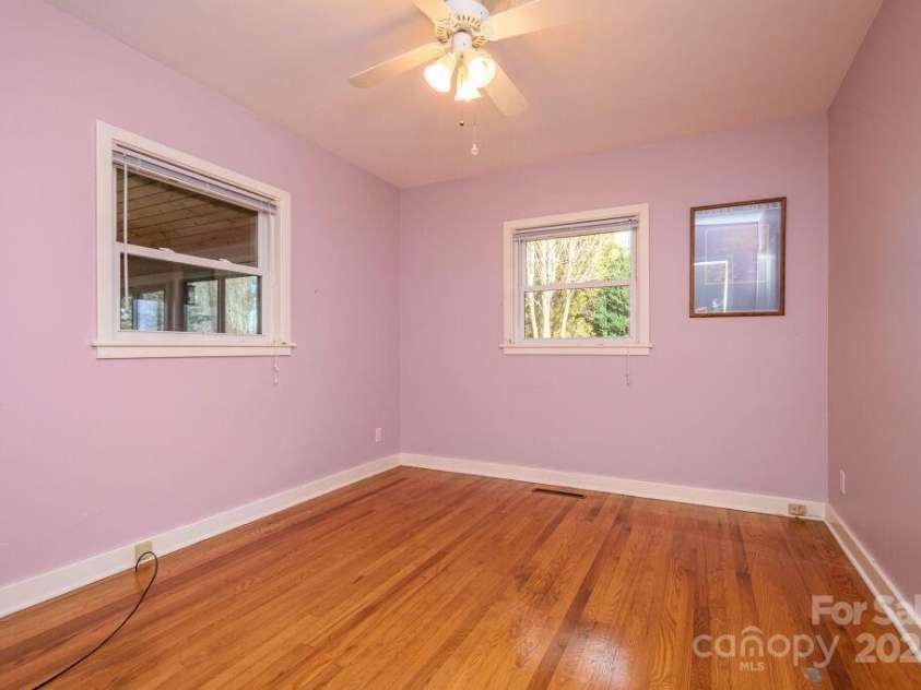 124 Sky Village Lane, Laurel Park, NC 28739.  MLS# CAR4207657, YatesRealty ID 7641. 