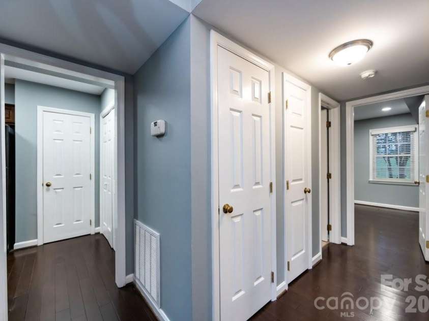 3929 Colony Crossing Drive, Charlotte, NC 28226.  MLS# CAR4349584, YatesRealty ID 7641. 