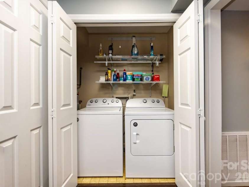 3929 Colony Crossing Drive, Charlotte, NC 28226.  MLS# CAR4349584, YatesRealty ID 7641. Laundry