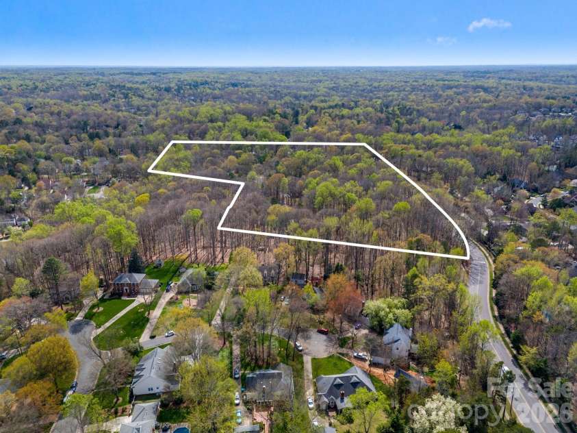 801 Reverdy Lane, Matthews, NC 28105.  MLS# CAR4360673, YatesRealty ID 7642. 