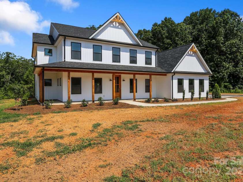 4040 Daugherty Road, China Grove, NC 28023.  MLS# CAR4249067, YatesRealty ID 7643. 