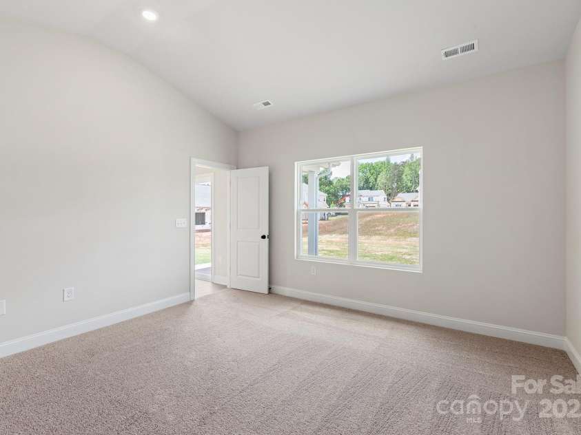 4125 Bolo Drive, Charlotte, NC 28215.  MLS# CAR4328763, YatesRealty ID 7644. 