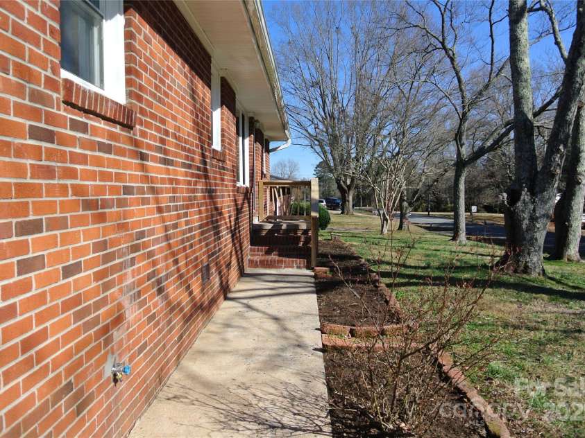 284 Brackett Road, Forest City, NC 28043.  MLS# CAR4223984, YatesRealty ID 7645. 