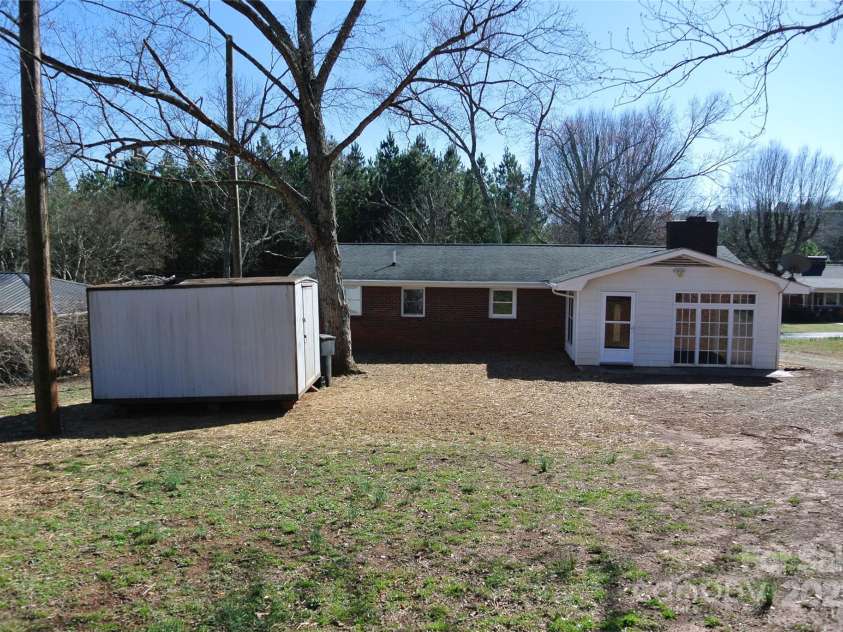 284 Brackett Road, Forest City, NC 28043.  MLS# CAR4223984, YatesRealty ID 7645. 