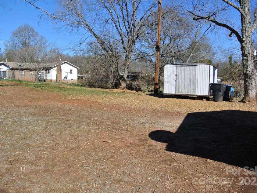 284 Brackett Road, Forest City, NC 28043.  MLS# CAR4223984, YatesRealty ID 7645. 