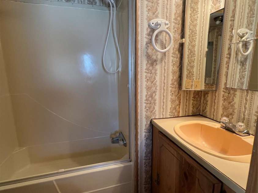 103 Dogwood Circle, New London, NC 28127.  MLS# CAR4224070, YatesRealty ID 7647. 